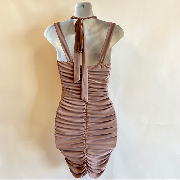 Mini Mauve Ruched Dress - Picture 3 of 4